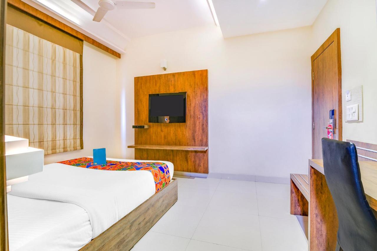 Fabhotel Arastu Nampally ハイデラバード エクステリア 写真