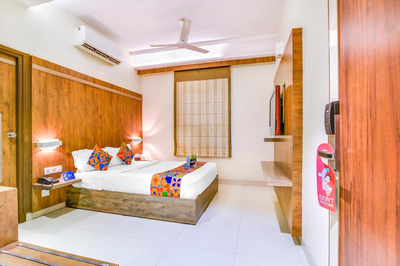 Fabhotel Arastu Nampally ハイデラバード エクステリア 写真