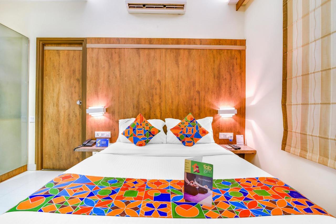 Fabhotel Arastu Nampally ハイデラバード エクステリア 写真